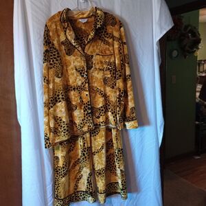2 Pc Sofia Intimates PJ Set XL (16-18) Black Gold Leopard Print. Soft Cozy